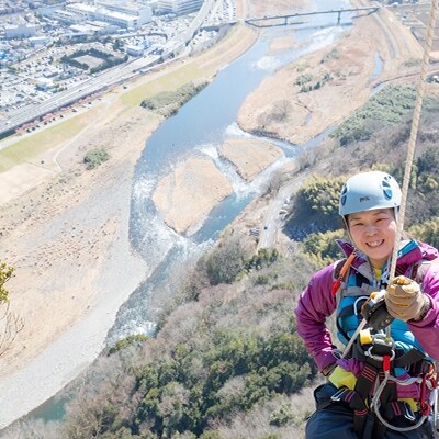大岩壁をロープで下る!ラペリングツアー体験券(2名様用)