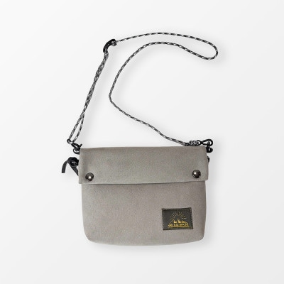 SG BASEミニショルダーバッグ_Calm Gray　自動車内装端材のアップサイクル