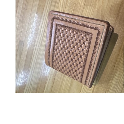 二つ折り財布(チェスターフィールドソファーバスケット)