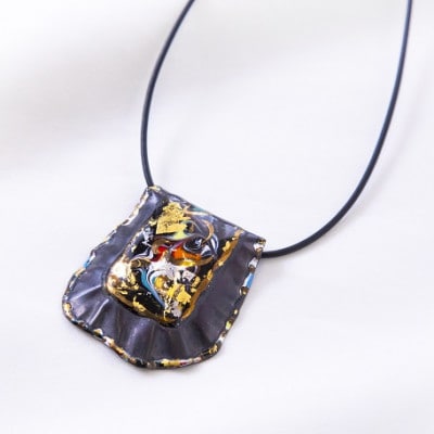【七宝工芸家　中島たか子】七宝焼　高級感あふれるペンダント