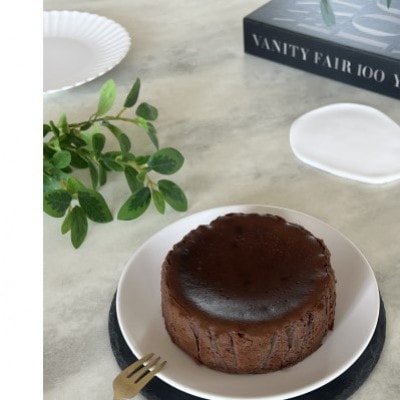 生チョコバスクチーズケーキ