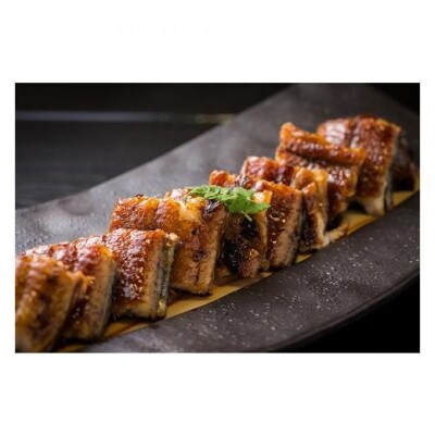 あびこ家の九十年余り継ぎ足しのタレで焼く　うなぎ蒲焼　1本