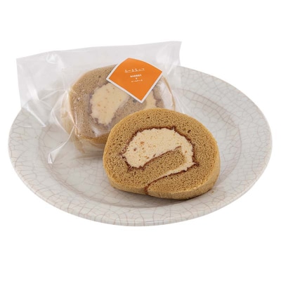 【金山町×新庄市 共通返礼品】金山産落花生使用のロールケーキ「ろーるなっつ」 F4B-0570