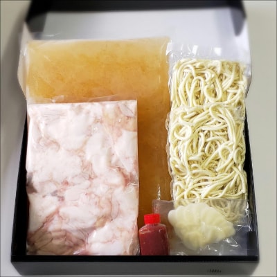 久留米市　大昌園「もつ鍋セット・トリプルだし醤油2～3人前/特製辛味調味料付き」