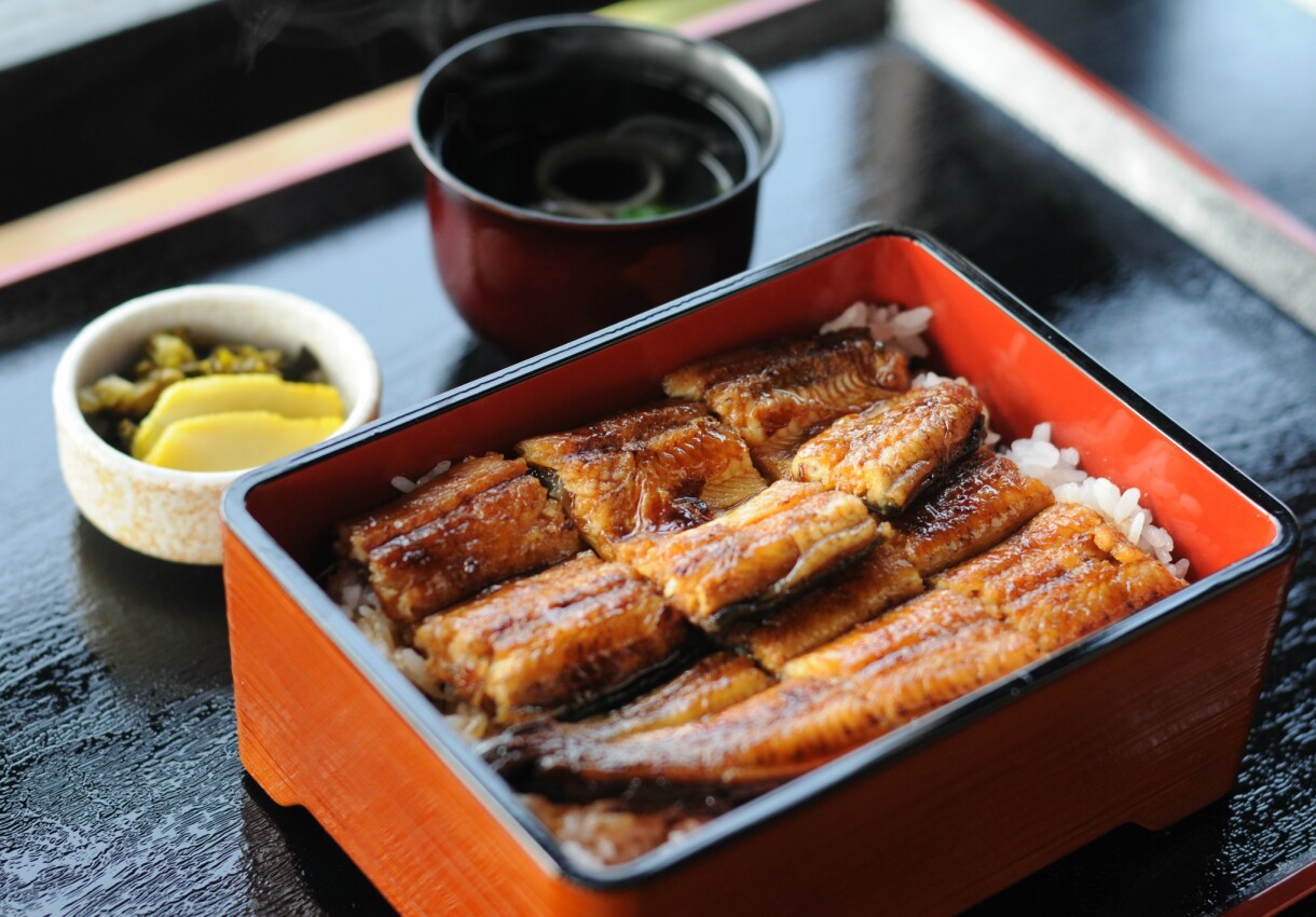 鰻の蒲焼き1尾 (柳栄館)