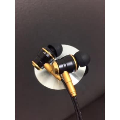 ジャパイヤーのイヤホン JE-777-EXG