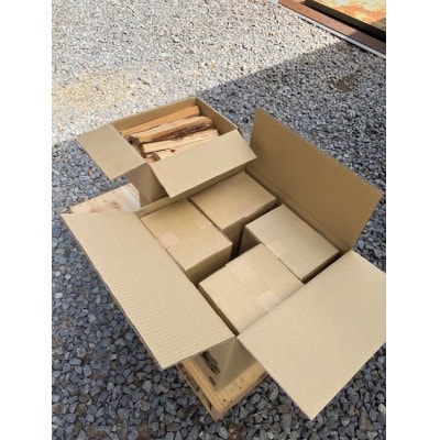 キャンプ用　針葉樹　細割薪