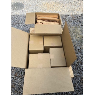 キャンプ用　針葉樹　細割薪