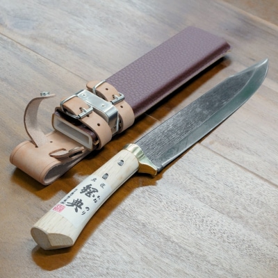 [五十嵐刃物工業] キャンプ用品にあると便利なナタ 山鉈片刃(木鞘付) アウトドア【055P004】