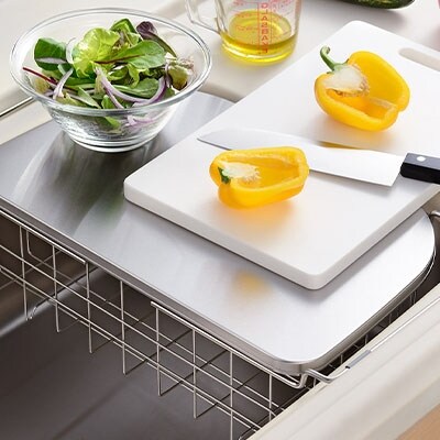 深型水切りカゴ シンク内でも使えるトレー&水切りで調理スペースが広がる[leye]【012P050】