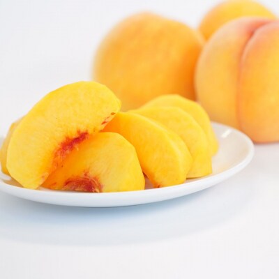 先行受付 黄桃 約2kg(6玉入り) [8月下旬から発送予定] [三次郎農園]【010S128】