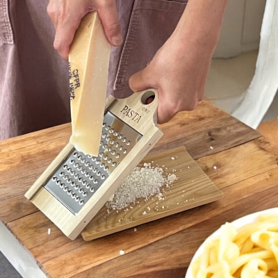 チーズおろし器(粗挽き用)とパスタ用ターナー 燕三条製 [小柳産業]【010S527】