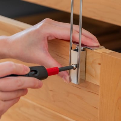 すっきり暮らす 浮いてみえるタオルホルダー ロー 燕三条製 [ビーワーススタイル]【010S856】