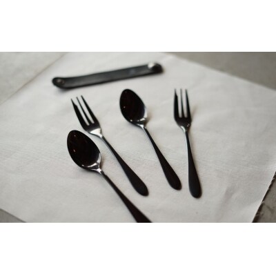 ギフト 黒染めカトラリーC小ペアセット [つやつや] 96 KURO  贈り物【018S102】