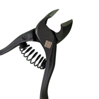 剣謙心 黒染 ニッパー型 爪切 桐箱入 燕三条製 028S048