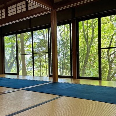 体験チケット 森の小さな「禅」体験 坐禅 お茶席 写経 鍼灸 安禅寺 [NO5765-1094] 