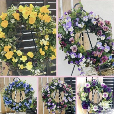 季節のお花の寄せ植えリース35センチ