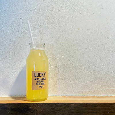 りんごジュース リンゴ 100% LUCKY APPLE JUICE