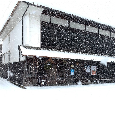 【飲み比べ祝いセット】清酒「初陣」の純米しぼりたて生酒と純米吟醸の飲み比べセット