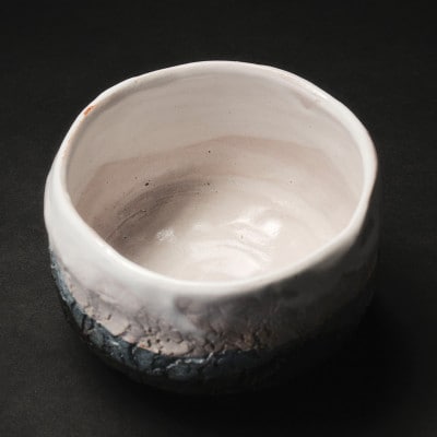 【作家もの】陶土の亀裂が織り成す「裂華紋」が魅力の抹茶碗 D