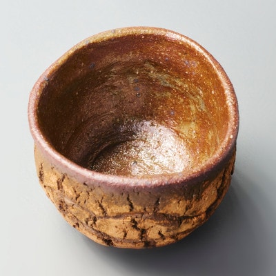 【作家もの】自然界の亀裂を表現した味わい深い「裂華紋」ぐい呑み E