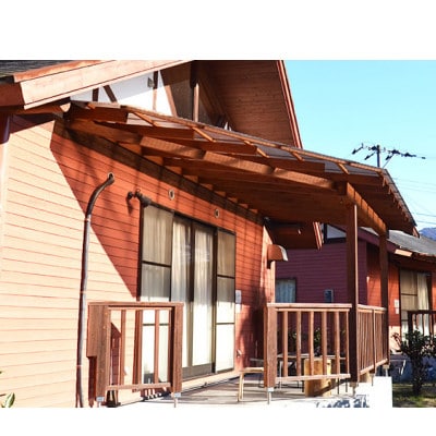 美里の森キャンプ場ガーデンプレイス　フォレストロッジ・デラックス(8人用)利用券【要予約】