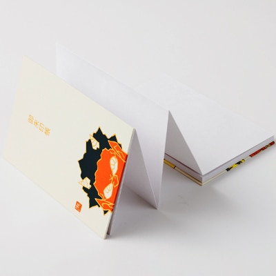 【ふるさと納税】瀧下和之氏デザイン「桃太郎図」オリジナル御朱印帳　(赤)