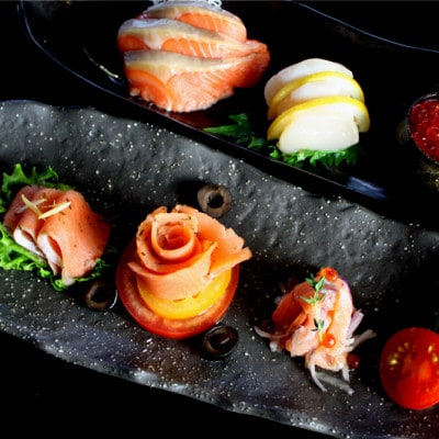 北海道 知床産 サーモンスライス(スモーク)70g×6パック　化学調味料不使用