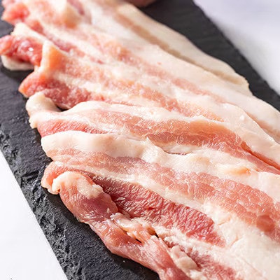 北海道知床斜里産豚肉 バラスライス 210g×8袋 小分け -匠の豚- サチク麦王