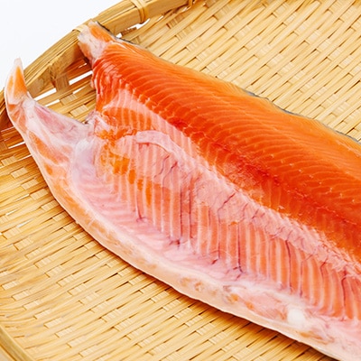 サクラマス 半身フィレ 1枚(600g) 知床斜里産 桜鱒 好きな厚さの切り身にどうぞ