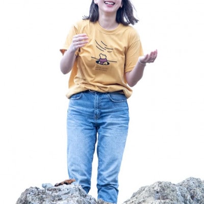 ふるさと納税 服 女 北海道 斜里町 「知床トコさん」×久米繊維　コットンTシャツ　温泉柄　Lサイズ　半袖 1634838 知床トコさん」×久米繊維 コットンTシャツ 温泉柄 Lサイズ 半袖