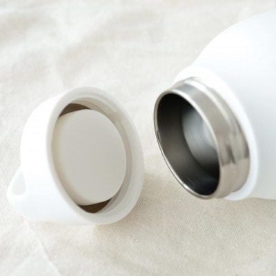 知床トコさん ウォーター タンブラー ホワイト 550ml×1本 蓋付き 軽量【KINTO】