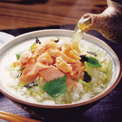 【訳あり】北海道斜里町産 骨取り&皮取り 無塩 天然ダイスサーモン 1kg【無添加】