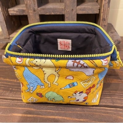 【海猫商店】沖縄猫のワイヤーポーチ(ウチナーマヤー・マンゴーイエロー)