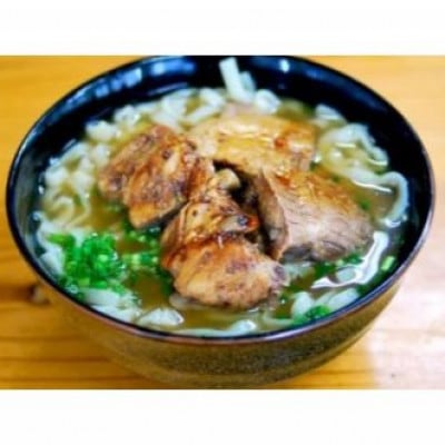 沖縄そば専門店「南部そば」のてびちそば(てびち(豚足))・ソーキそば(本ソーキ)各2食　4食セット