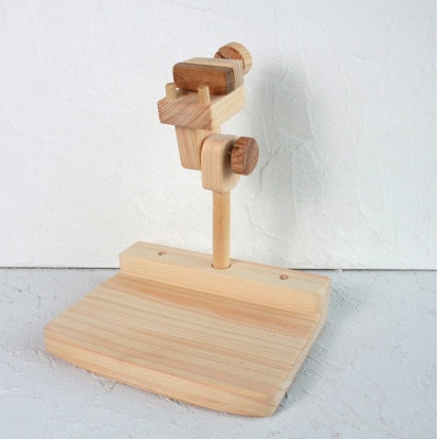 刺繍丸枠スタンド(ひのきC+)丸ハンドル・マグネット・グリップ2種付属　※丸枠は付属しません