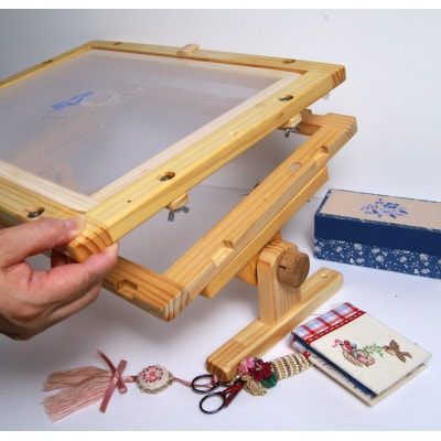 エディ工房　刺繍台セット【Dモデル】(A4サイズの刺繍枠と専用スタンドD型のセット品)【受注製作品】