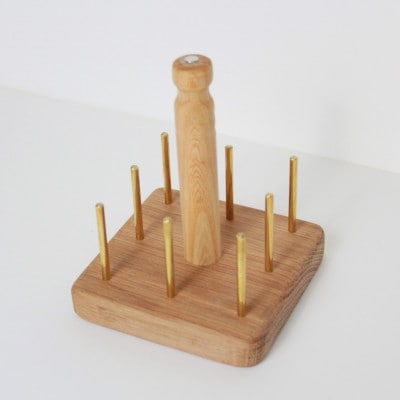 エディ工房　糸巻きスタンド(オーク・真鍮製8本立)　針休めマグネット付き