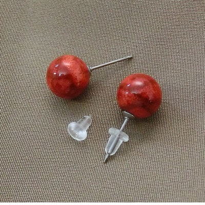 珊瑚のピアス(10ミリ玉)