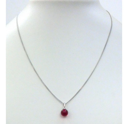 琥珀のペンダント・ルビーレッド琥珀7mm玉