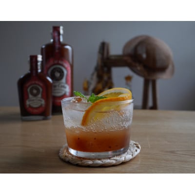 ピノコーラ3本と取り寄せやお土産で大人気のサロンドロワイヤルのピーカンナッツチョコレート3箱のセット