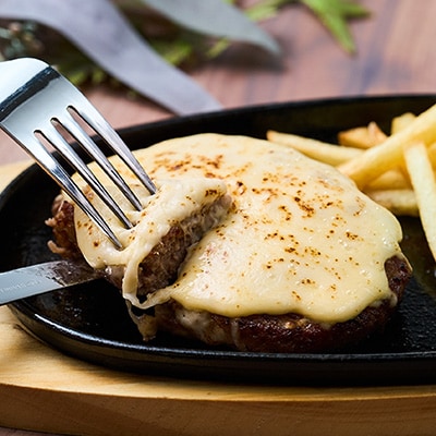 料理人こだわりの本格ハンバーグ 和泉市産たまねぎをたっぷり使用 180g×10個 合計1.8kg