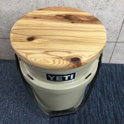 アメリカのアウトドアブランド　YETI(イエティ)　 ロードアウト5ガロンバケツ用　木製天板