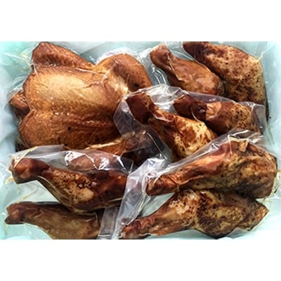 【クリスマス限定12月上旬発送】鶏丸焼きスモーク1羽(約800g)と骨付きモモスモーク2本×4袋