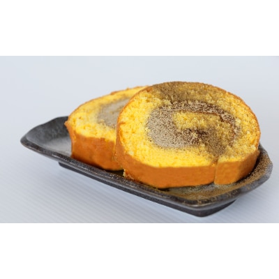 お茶屋がこだわりぬいた伊勢棒焙じ茶ロールケーキ　