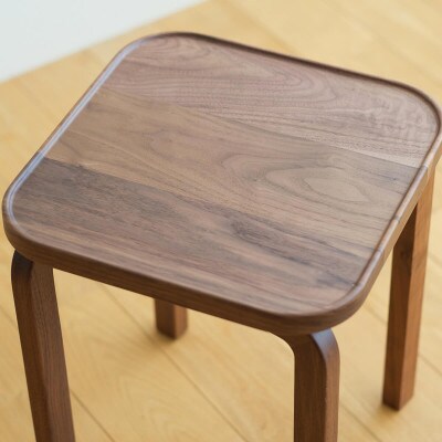 府中市の家具　コッコスツール　ウォールナット材/生地:ラムース(ブラウン)(組み立て式)