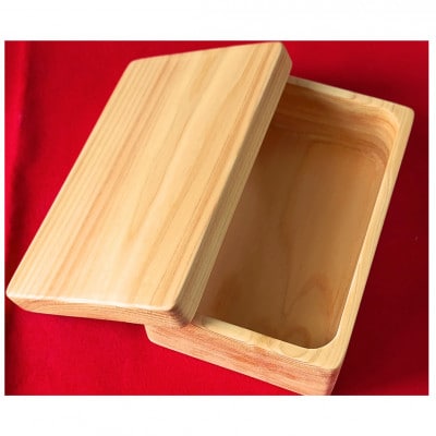 【木彫り弁当箱】　桧 角弁