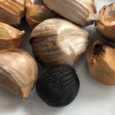 青森県産熟成プレミアム黒にんにく200g(高級品種白玉王使用)