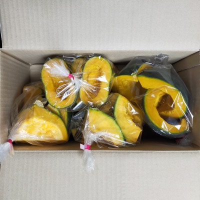 【秋の味覚】青森県産かぼちゃ 2種(メルヘン・雪化粧) 2kg(各1kg)　カット済み