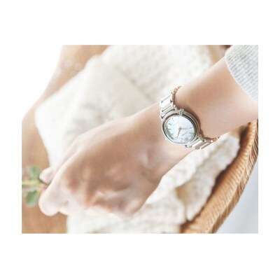 CITIZEN　シチズンL　EM1090-60D　替えバンド付き